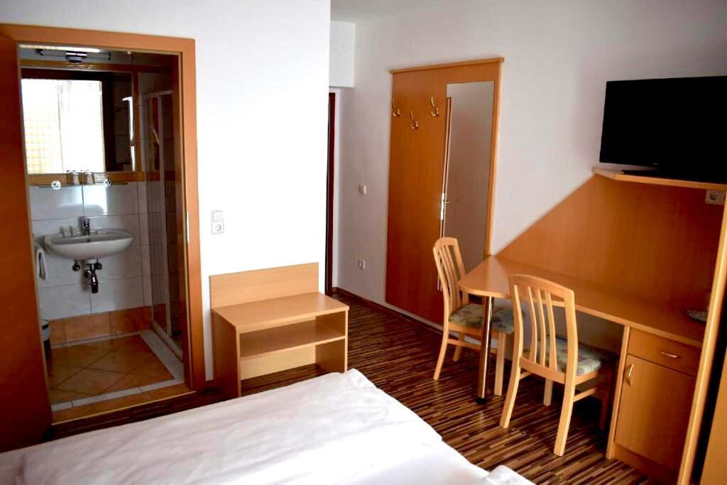 Pension Seeblick Mörbisch am See Екстериор снимка
