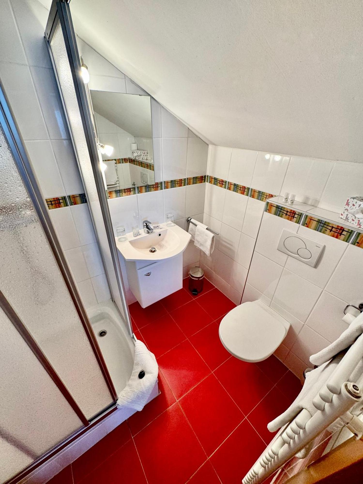 Pension Seeblick Mörbisch am See Стая снимка